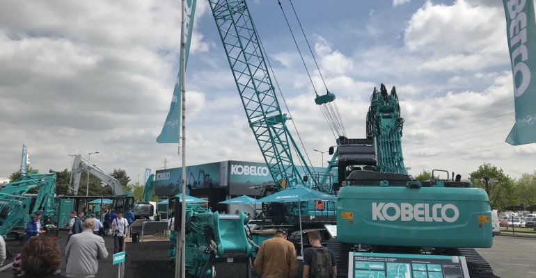 Kobelco CKE 900 G2 intermat