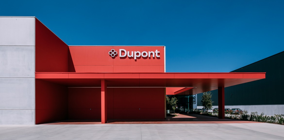 Dupont_V8306-1